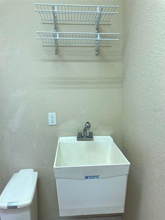 For Rent: $1,975 (3 beds, 2 baths, 1746 Square Feet)