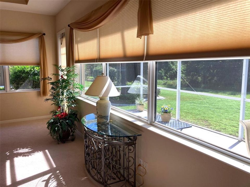 For Rent: $1,975 (3 beds, 2 baths, 1746 Square Feet)