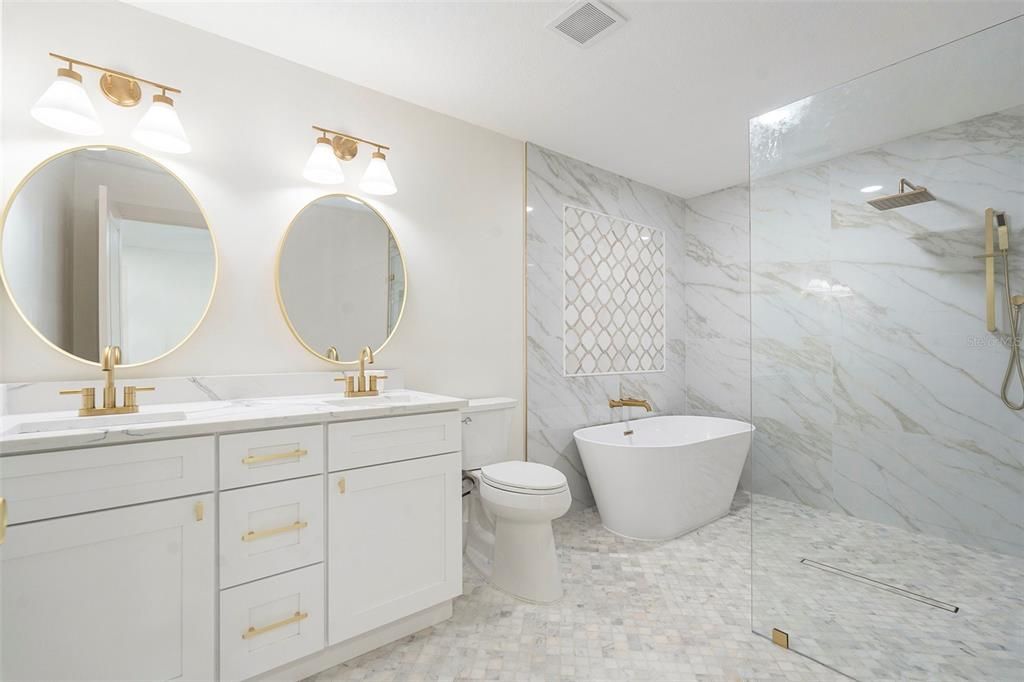 En Venta: $489,900 (3 camas, 3 baños, 1710 Pies cuadrados)