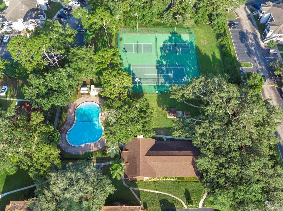 For Sale: $105,000 (2 beds, 1 baths, 832 Square Feet)