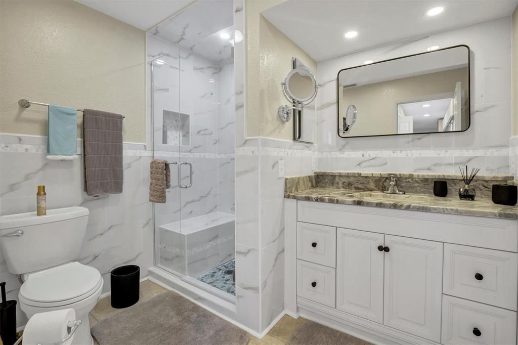 待售: $368,000 (3 贝兹, 3 浴室, 2372 平方英尺)