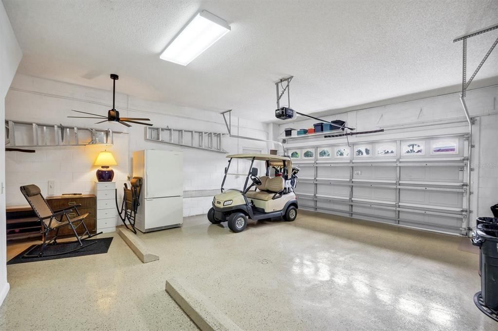 待售: $368,000 (3 贝兹, 3 浴室, 2372 平方英尺)