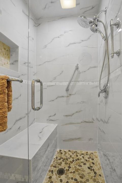 待售: $368,000 (3 贝兹, 3 浴室, 2372 平方英尺)