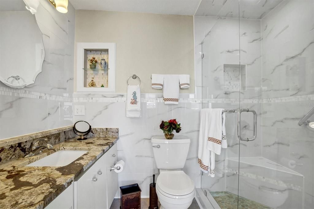 待售: $368,000 (3 贝兹, 3 浴室, 2372 平方英尺)