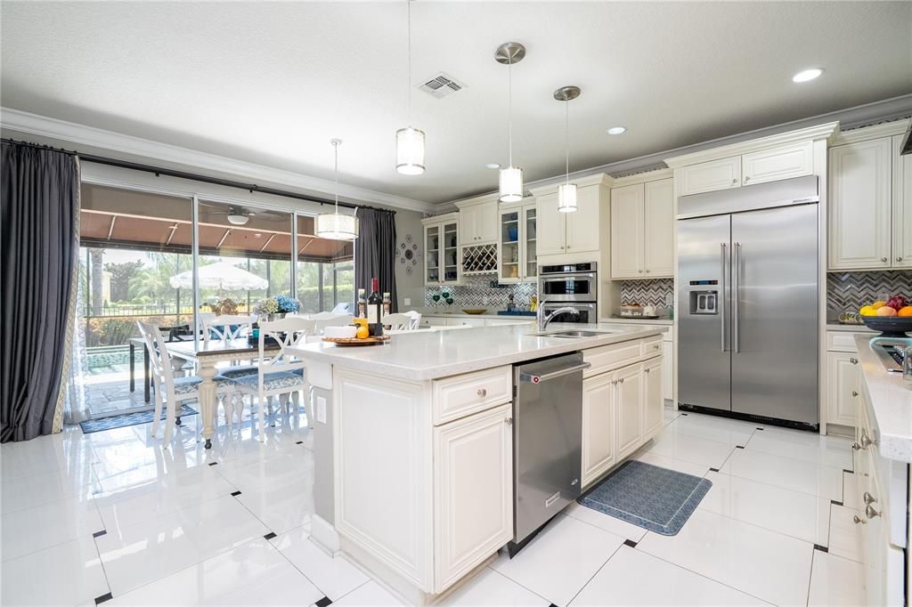 For Sale: $1,200,000 (4 beds, 4 baths, 4114 Square Feet)