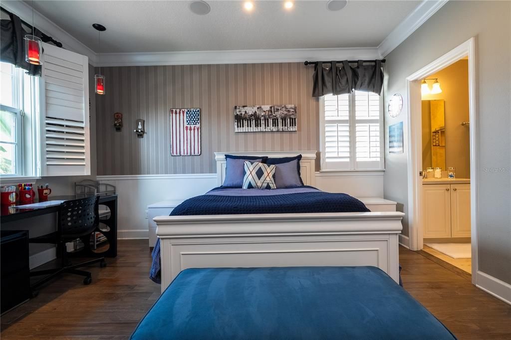 For Sale: $1,200,000 (4 beds, 4 baths, 4114 Square Feet)