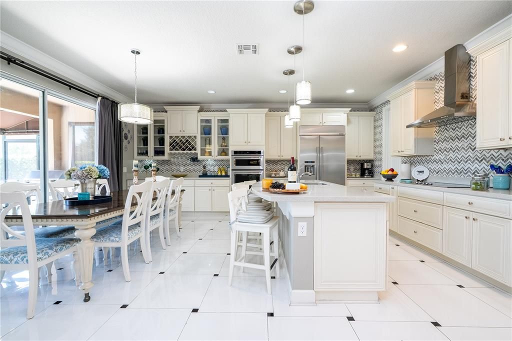 For Sale: $1,200,000 (4 beds, 4 baths, 4114 Square Feet)