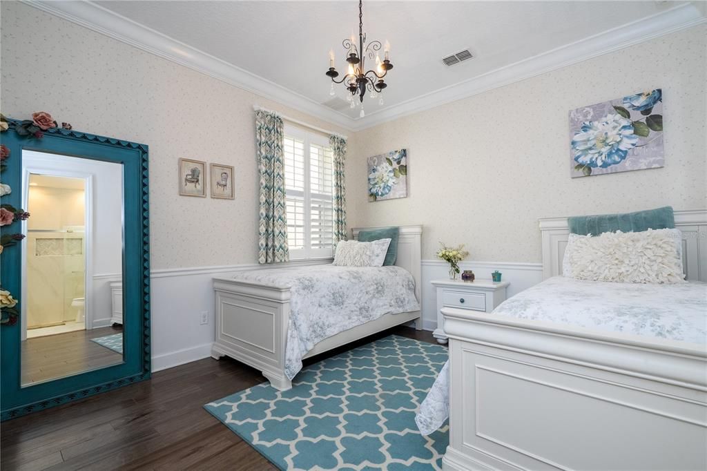 For Sale: $1,200,000 (4 beds, 4 baths, 4114 Square Feet)