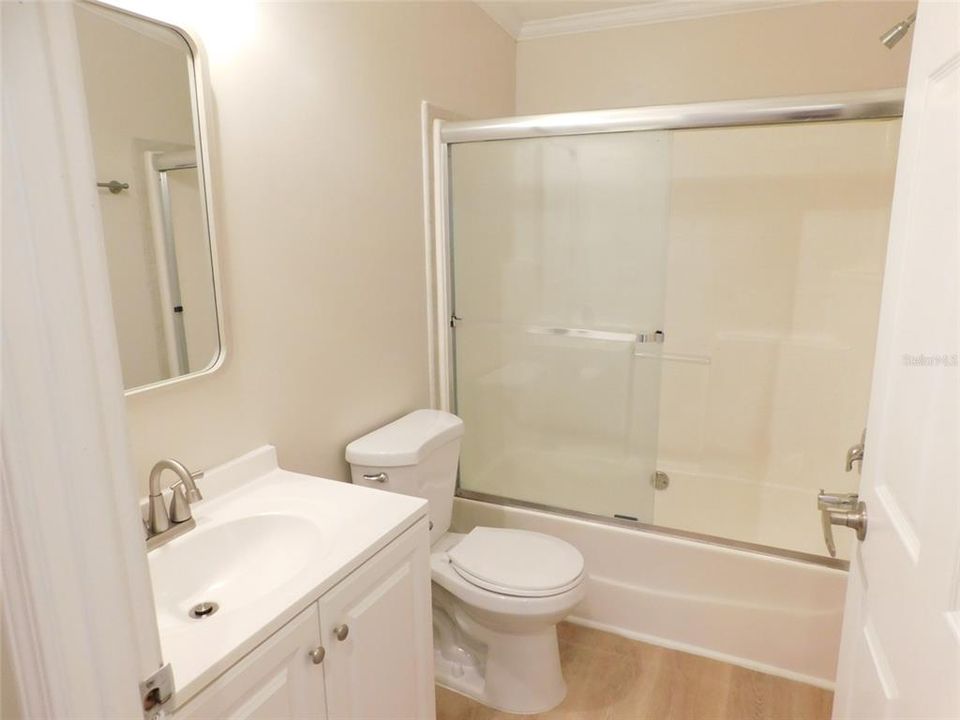 For Sale: $295,000 (3 beds, 2 baths, 1296 Square Feet)