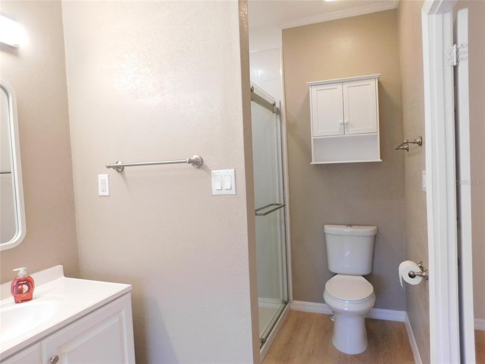 For Sale: $295,000 (3 beds, 2 baths, 1296 Square Feet)