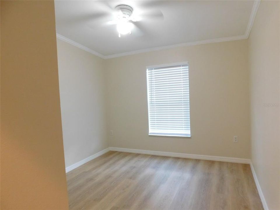 For Sale: $295,000 (3 beds, 2 baths, 1296 Square Feet)