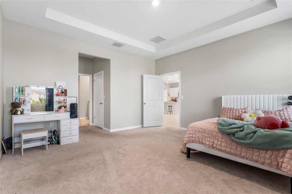 For Rent: $3,000 (4 beds, 2 baths, 2045 Square Feet)