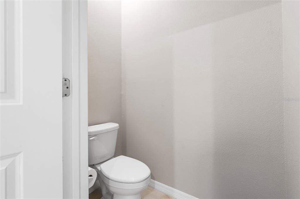 For Rent: $3,000 (4 beds, 2 baths, 2045 Square Feet)