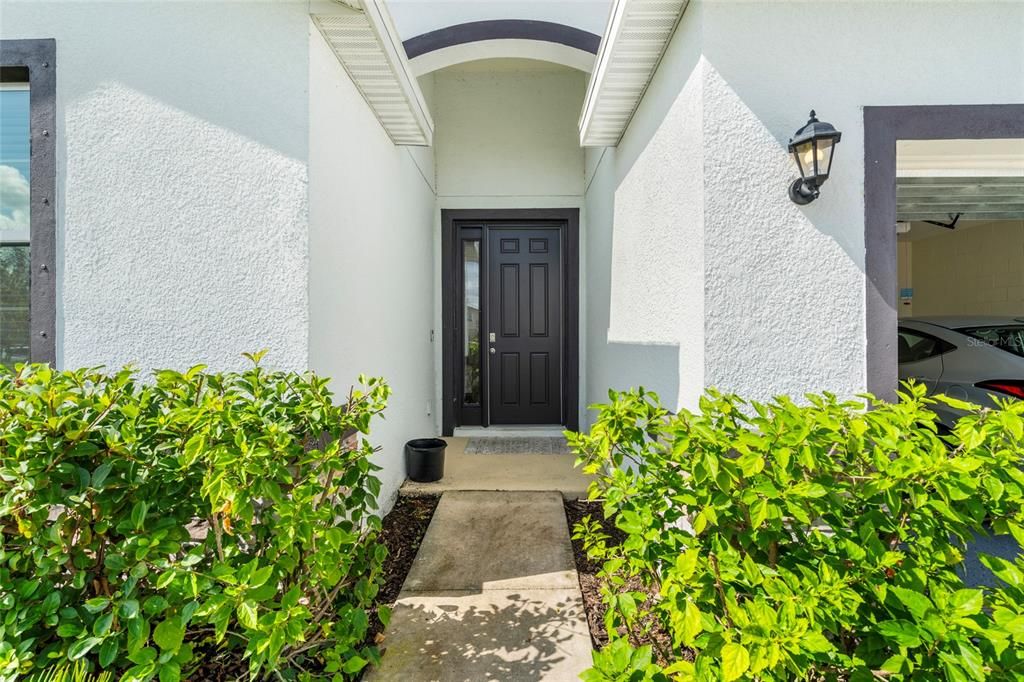 For Rent: $3,000 (4 beds, 2 baths, 2045 Square Feet)