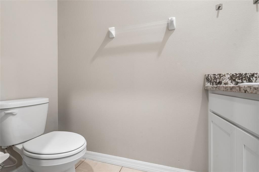 For Rent: $3,000 (4 beds, 2 baths, 2045 Square Feet)