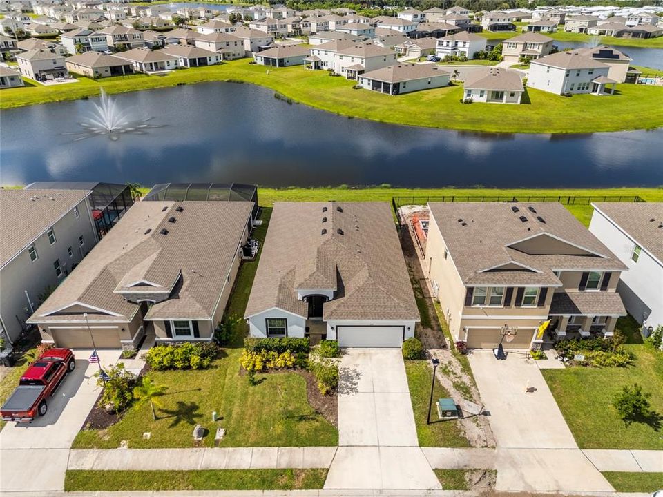 For Rent: $3,000 (4 beds, 2 baths, 2045 Square Feet)