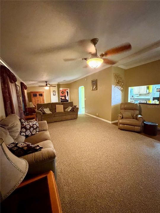 En Venta: $240,000 (2 camas, 2 baños, 1773 Pies cuadrados)