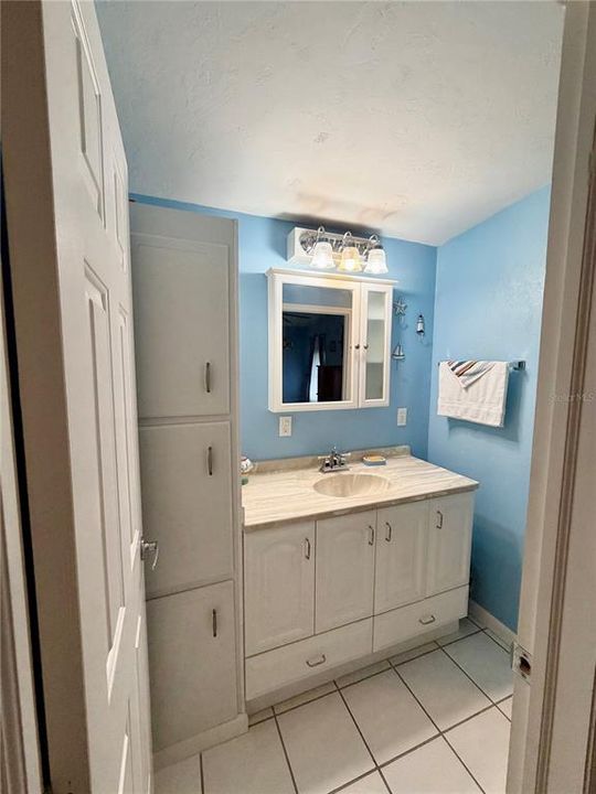 En Venta: $240,000 (2 camas, 2 baños, 1773 Pies cuadrados)