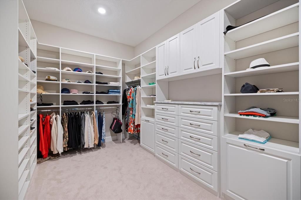 En Venta: $1,764,900 (3 camas, 3 baños, 3101 Pies cuadrados)