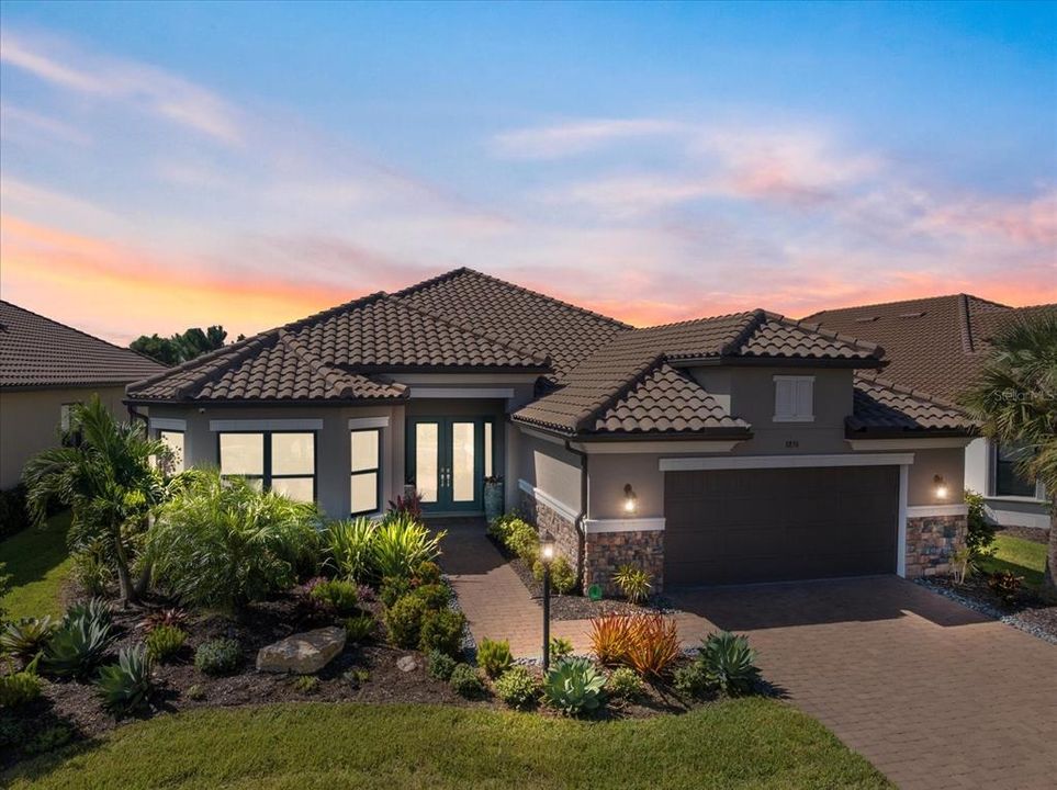 En Venta: $1,764,900 (3 camas, 3 baños, 3101 Pies cuadrados)