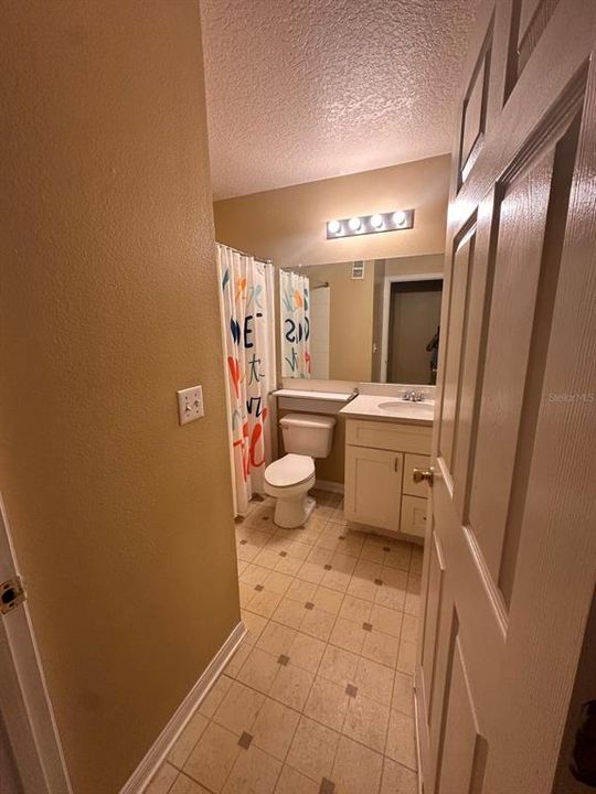 Под контрактом: $1,550 (2 спален, 2 ванн, 996 Квадратных фут)