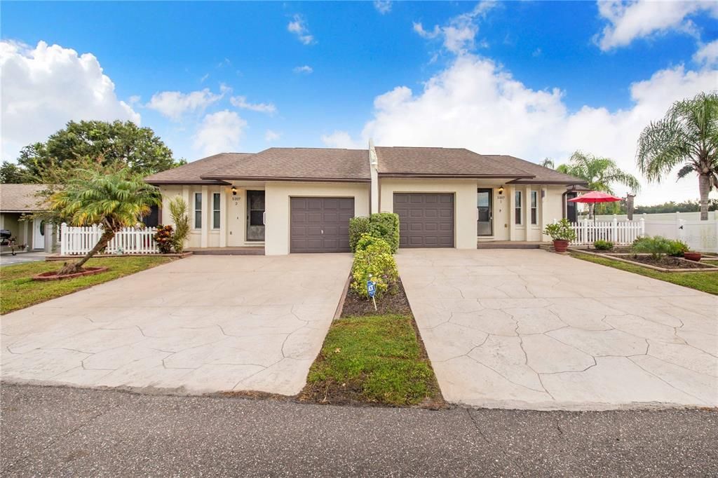 For Rent: $1,800 (3 beds, 2 baths, 886 Square Feet)