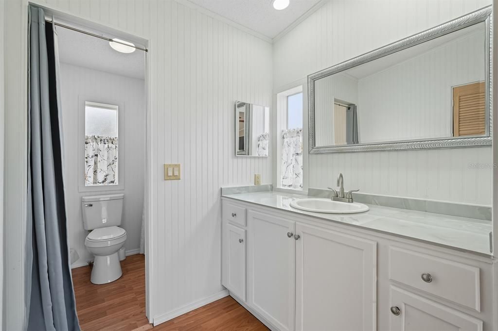 Active With Contract: $170,000 (2 beds, 2 baths, 1203 Square Feet)