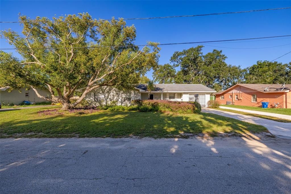 На продажу: $269,900 (3 спален, 2 ванн, 1316 Квадратных фут)