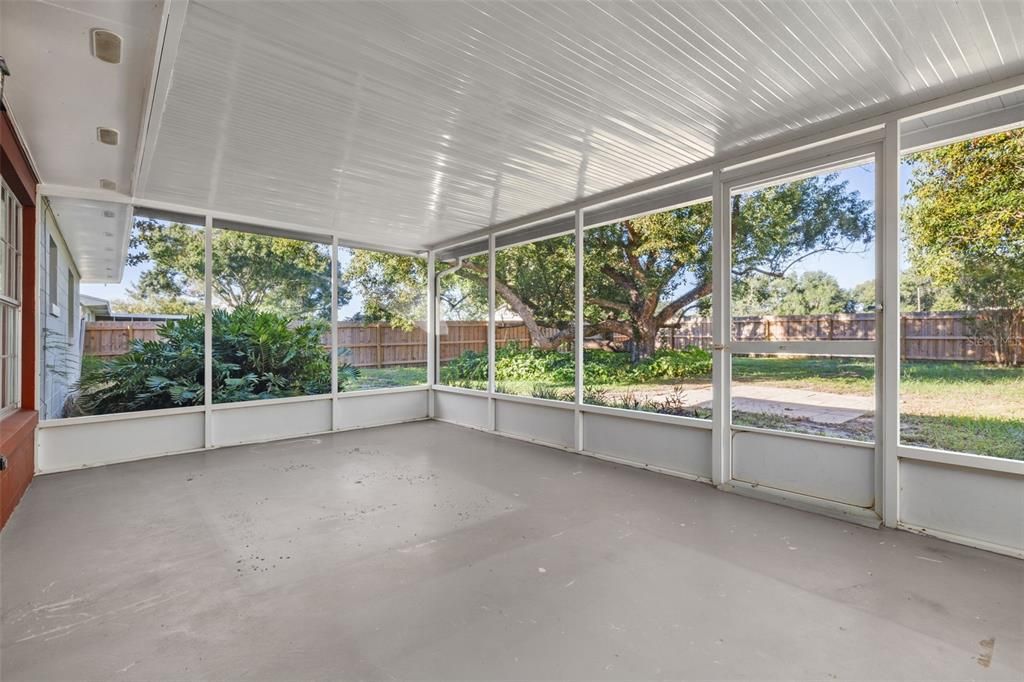 На продажу: $269,900 (3 спален, 2 ванн, 1316 Квадратных фут)