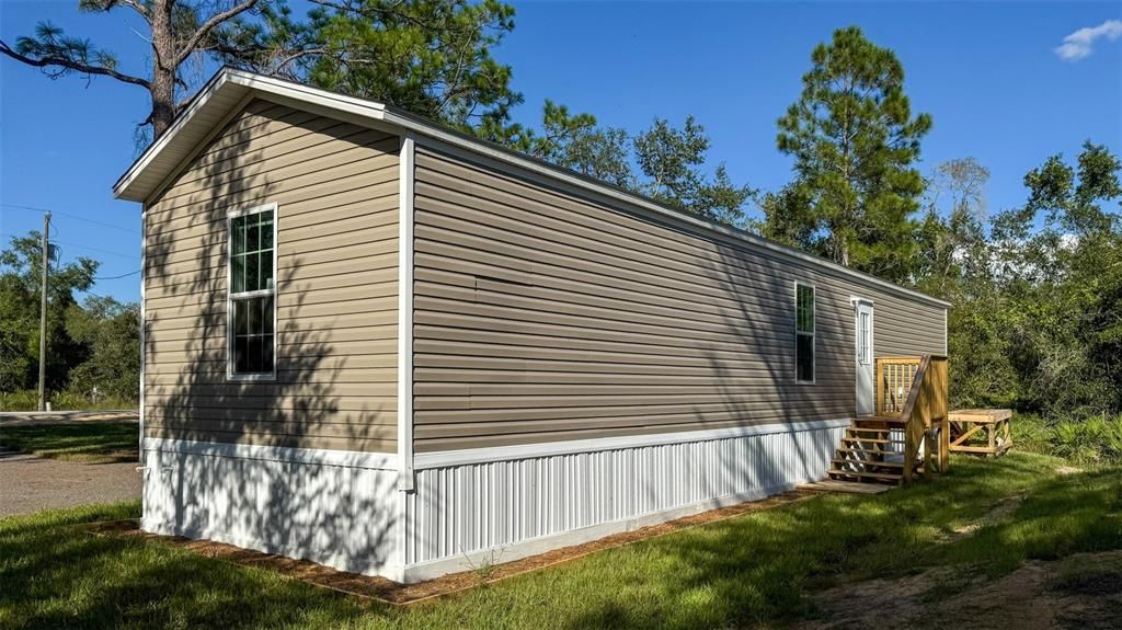 En Venta: $228,000 (2 camas, 2 baños, 1048 Pies cuadrados)