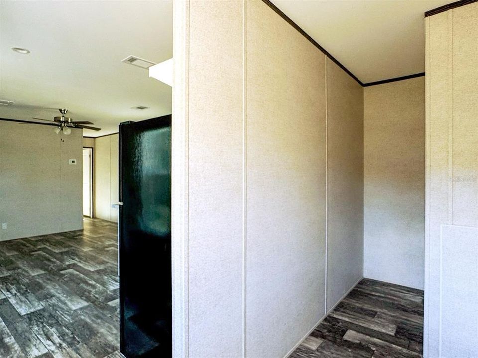 En Venta: $228,000 (2 camas, 2 baños, 1048 Pies cuadrados)