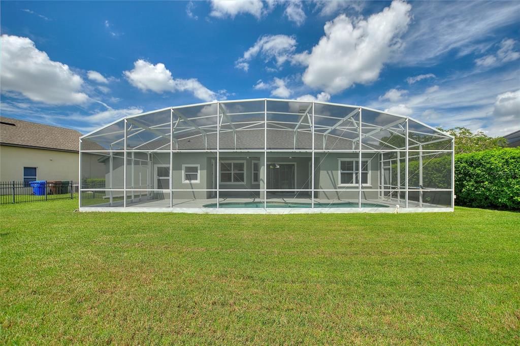 合同活跃: $595,000 (4 贝兹, 3 浴室, 2815 平方英尺)