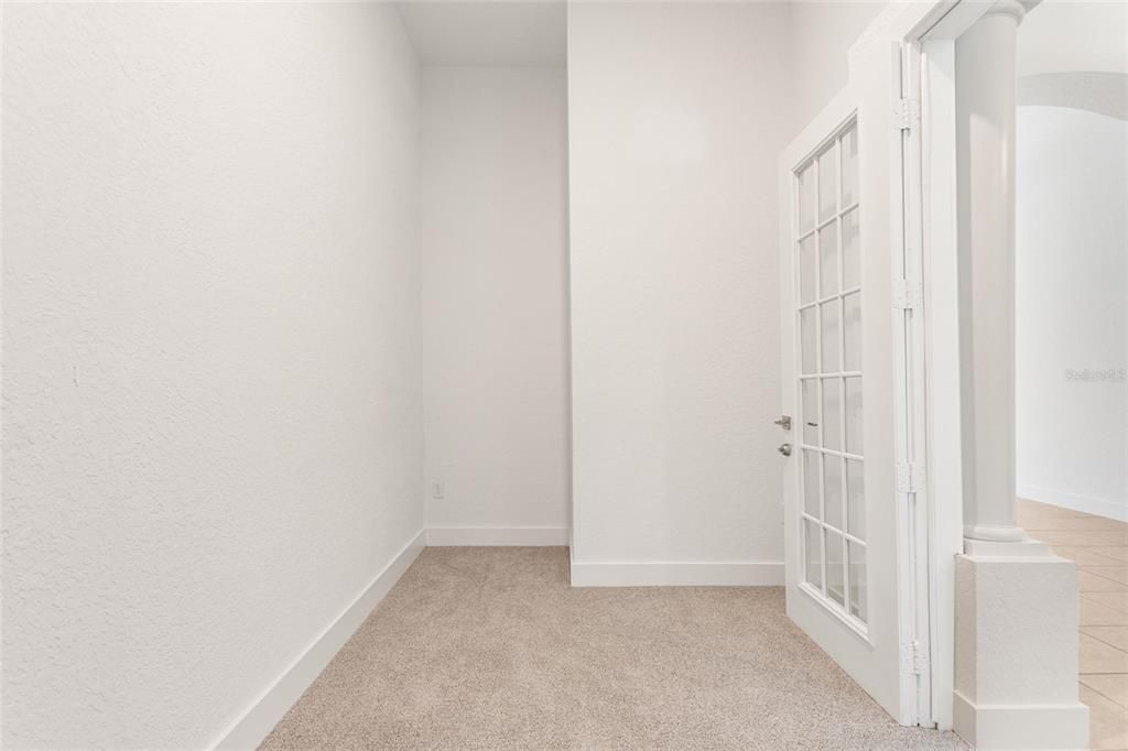 合同活跃: $595,000 (4 贝兹, 3 浴室, 2815 平方英尺)