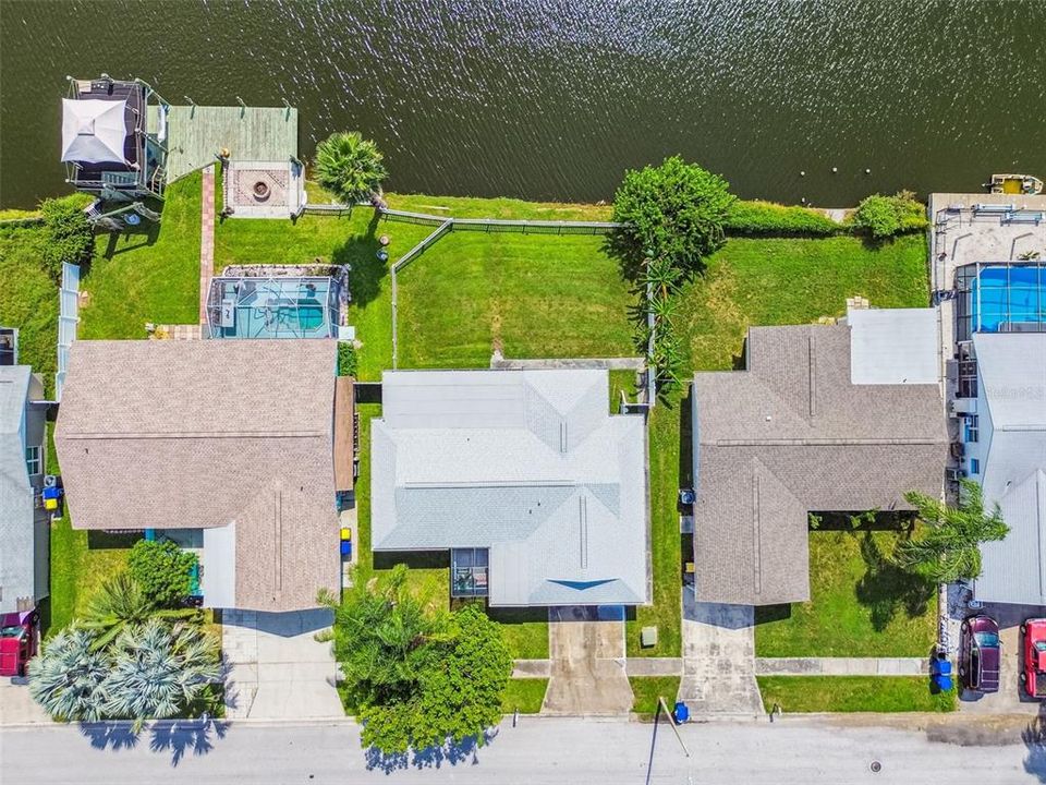 For Sale: $375,000 (2 beds, 2 baths, 1126 Square Feet)