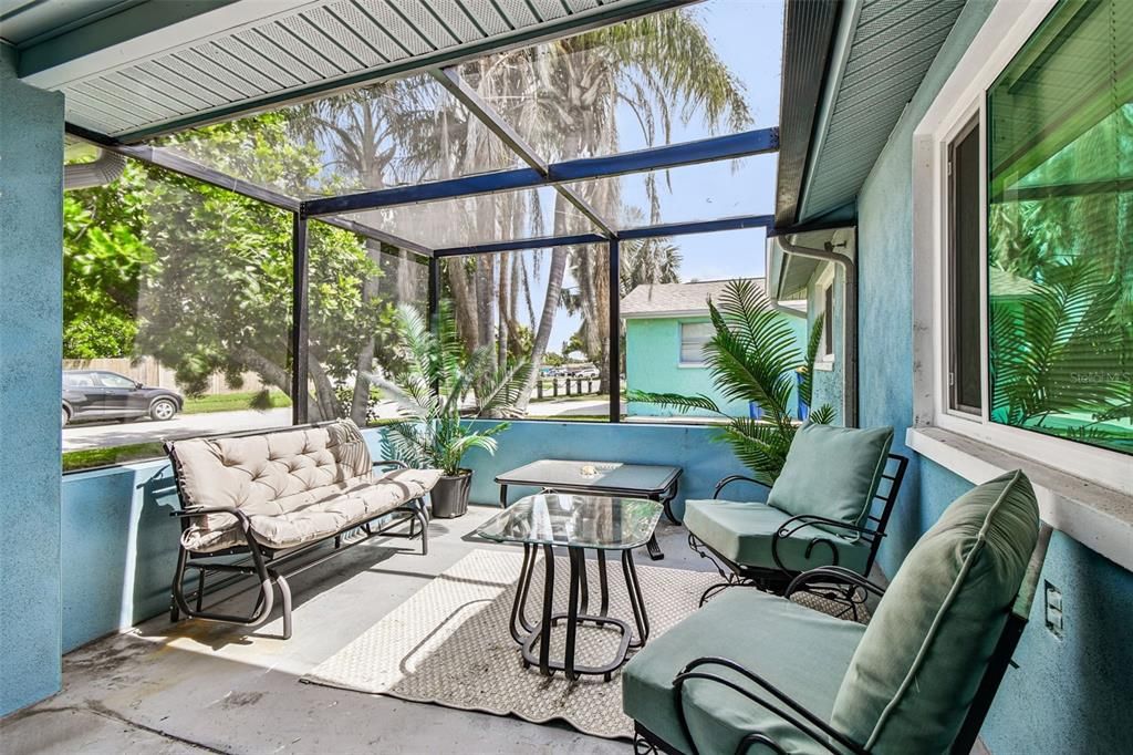 For Sale: $375,000 (2 beds, 2 baths, 1126 Square Feet)