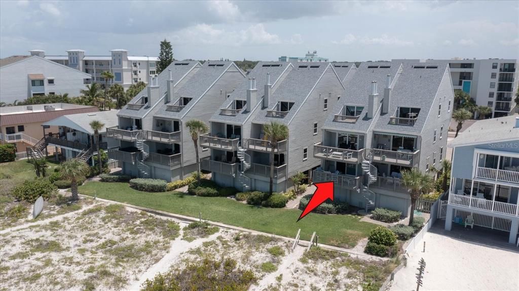 合同活跃: $999,000 (2 贝兹, 2 浴室, 1186 平方英尺)