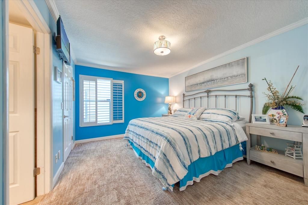 合同活跃: $999,000 (2 贝兹, 2 浴室, 1186 平方英尺)