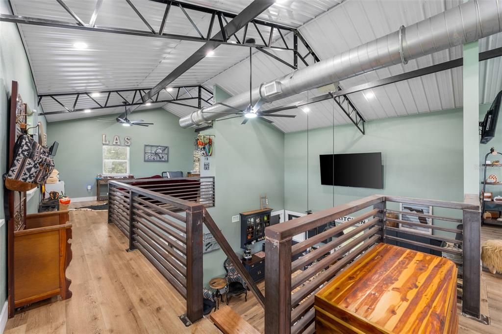 For Sale: $1,095,000 (3 beds, 2 baths, 2200 Square Feet)