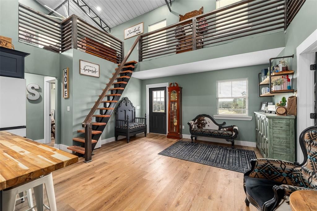 For Sale: $1,095,000 (3 beds, 2 baths, 2200 Square Feet)