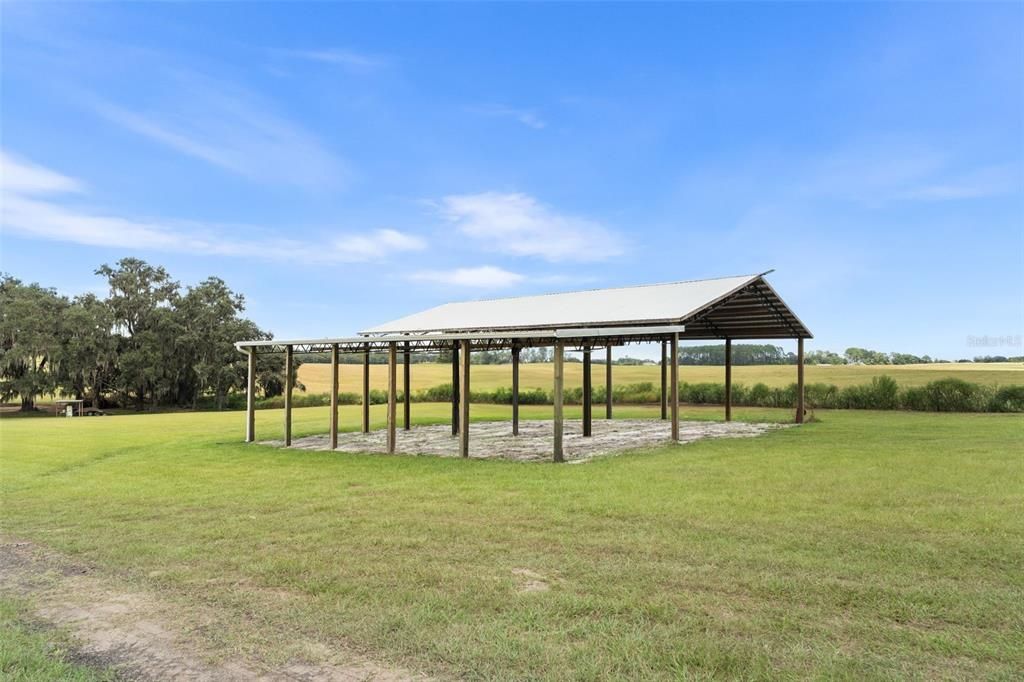 For Sale: $1,095,000 (3 beds, 2 baths, 2200 Square Feet)