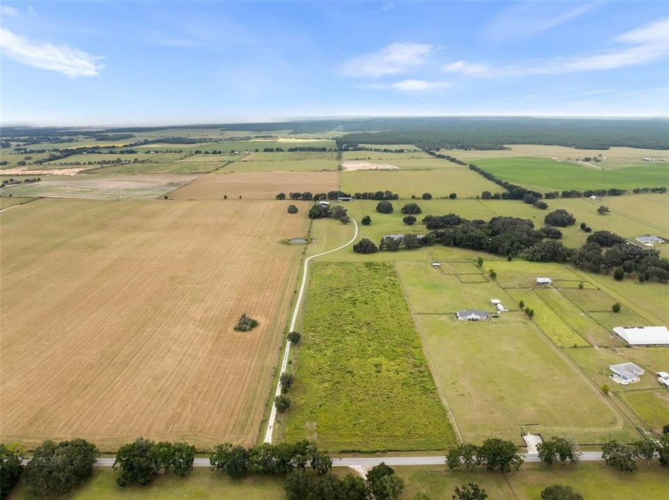 For Sale: $1,095,000 (3 beds, 2 baths, 2200 Square Feet)