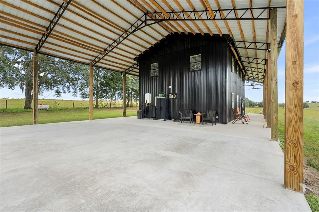 For Sale: $1,095,000 (3 beds, 2 baths, 2200 Square Feet)