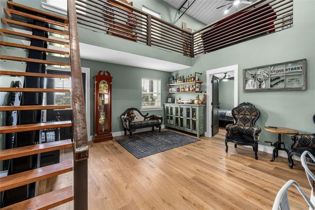 For Sale: $1,095,000 (3 beds, 2 baths, 2200 Square Feet)