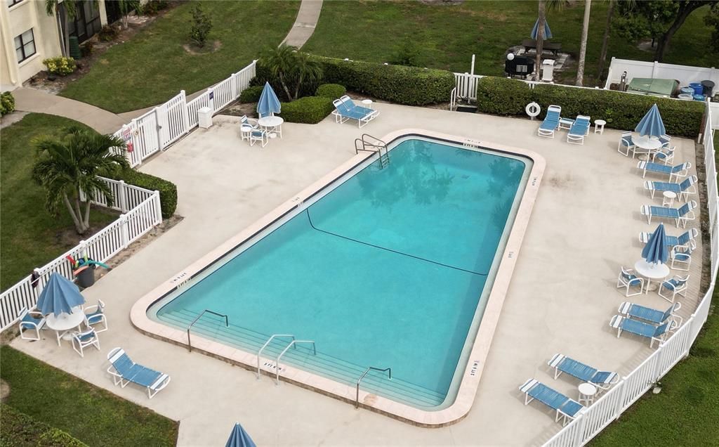 Под контрактом: $194,900 (2 спален, 2 ванн, 955 Квадратных фут)