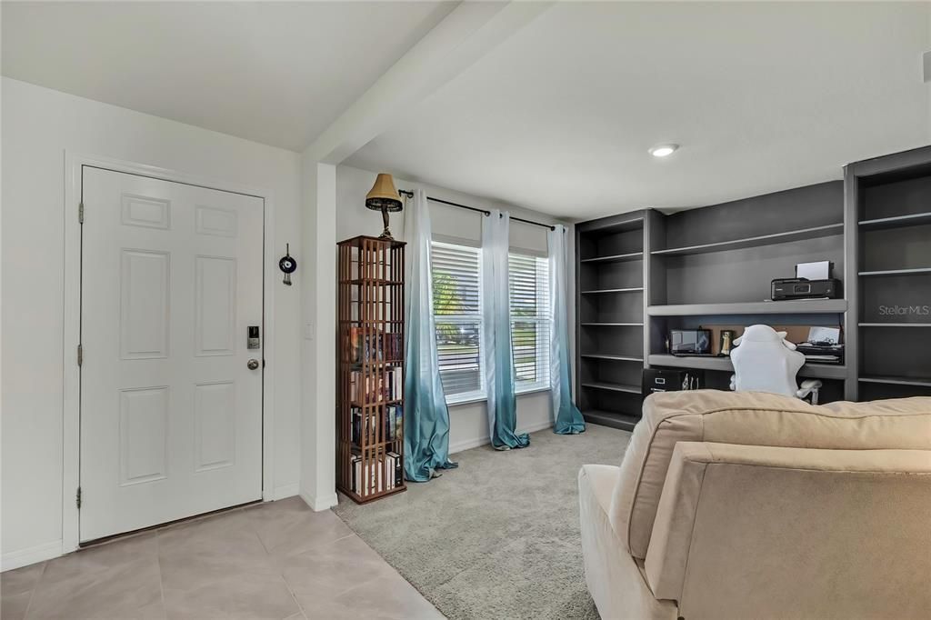 Active With Contract: $365,000 (5 beds, 3 baths, 2605 Square Feet)