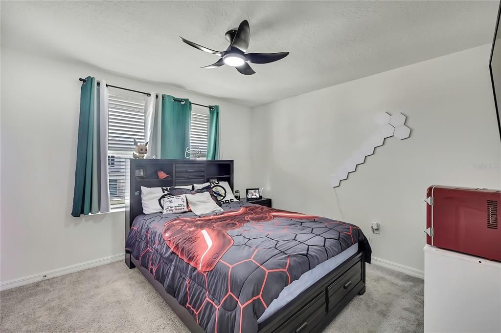 Active With Contract: $365,000 (5 beds, 3 baths, 2605 Square Feet)