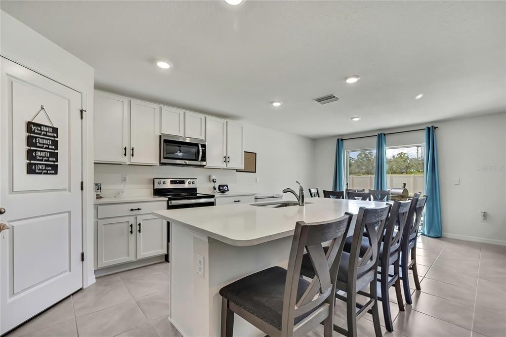 Active With Contract: $365,000 (5 beds, 3 baths, 2605 Square Feet)