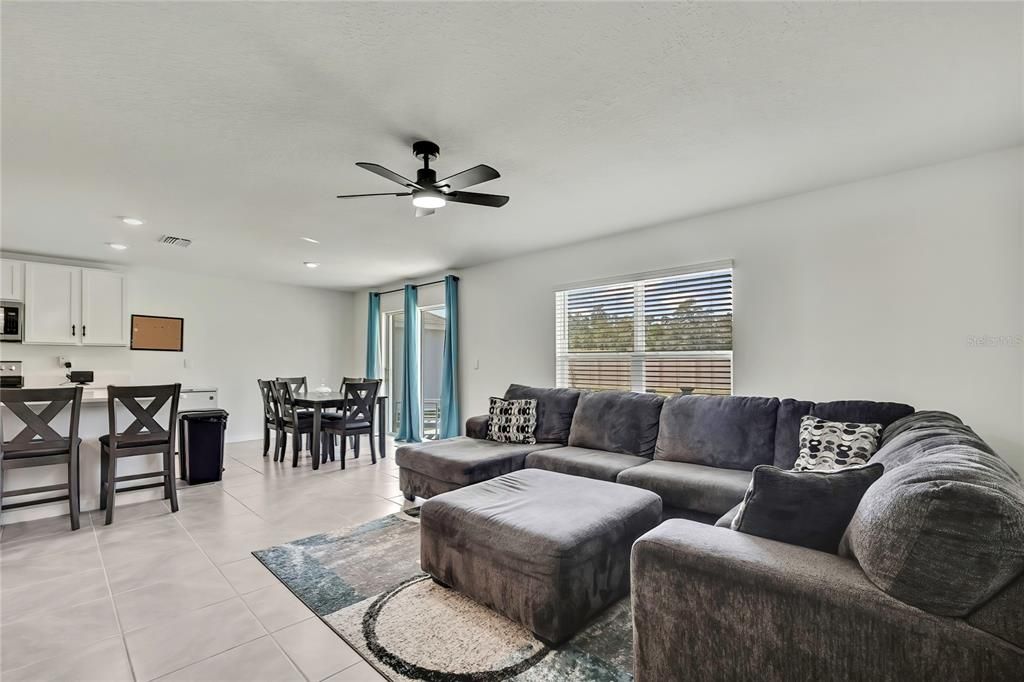 Active With Contract: $365,000 (5 beds, 3 baths, 2605 Square Feet)