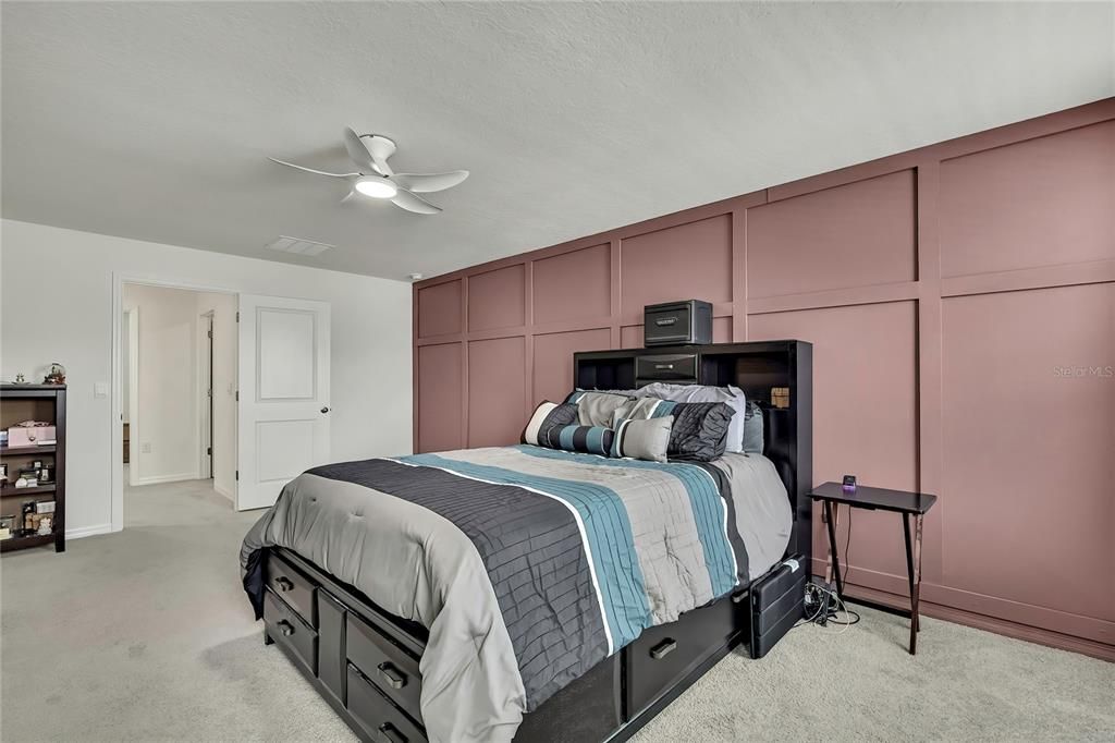 Active With Contract: $365,000 (5 beds, 3 baths, 2605 Square Feet)