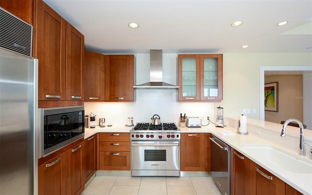 For Sale: $35,000 (4 beds, 4 baths, 2625 Square Feet)